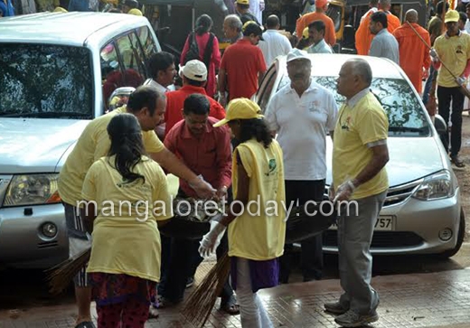 Ramakrishna Mission swacch bharath